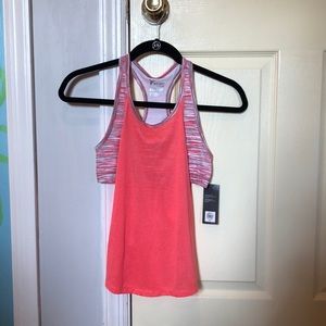 Girls Old Navy ActiveLarge Top+Built in SportsBra